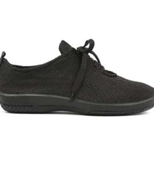 LS-laceup-black